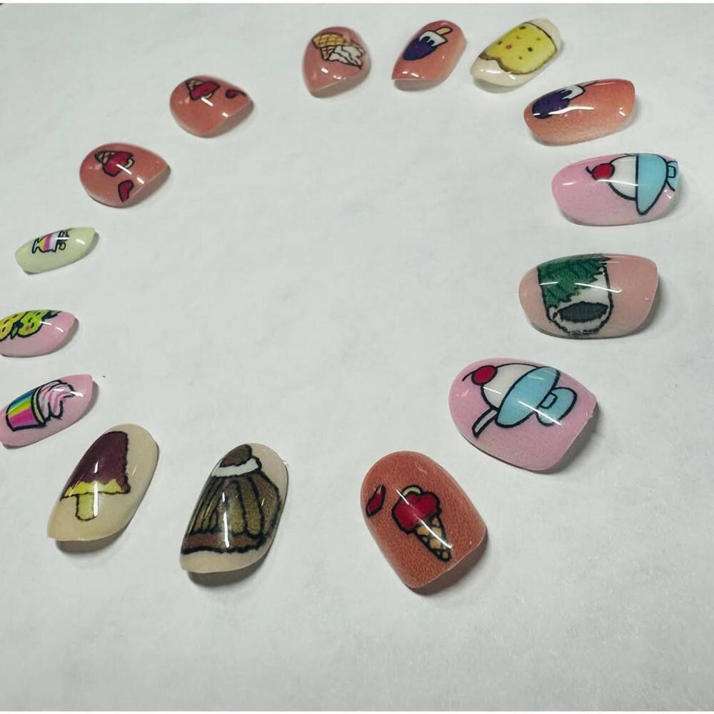 HAND CRAFTED NAIL SET OF 15 GLUE OR PRESS ON SIZE SMALL FOOD THEME